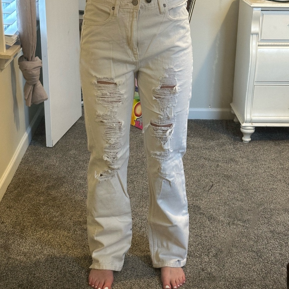Women's Distressed Mid-rise Loose Cream Jeans